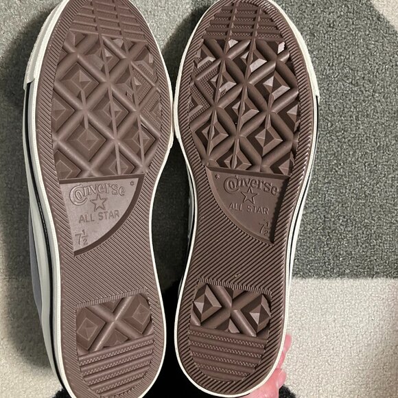 Converse Women's Gray Sneakers - Picture 9 of 11